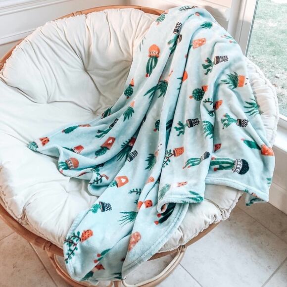 New Super Soft Plush Fleece Cactus whimsical Throw Blanket boho plant lover - Picture 2 of 5